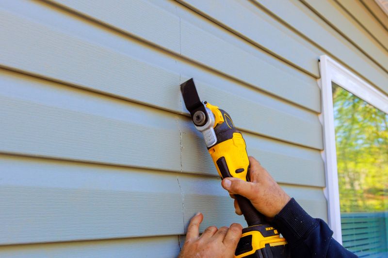 Vinyl Siding Repair Image 4