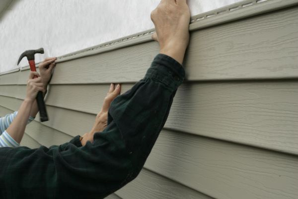 Cost of Insulated Siding Installation in Athens