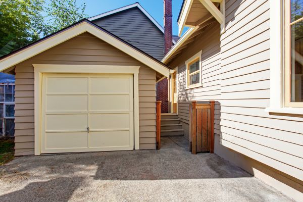 Cost of Garage Siding Replacement in Athens
