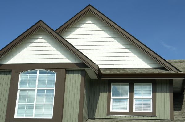 Cost of Vertical Vinyl Siding Repair in Athens